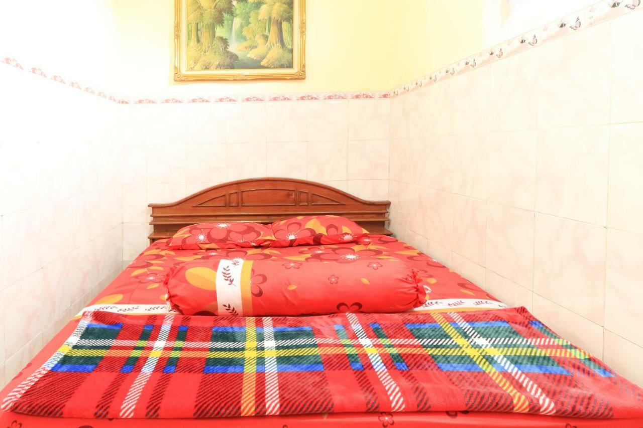 Dharmawati Homestay Syariah At Terminal Purabaya Waru Exteriér fotografie
