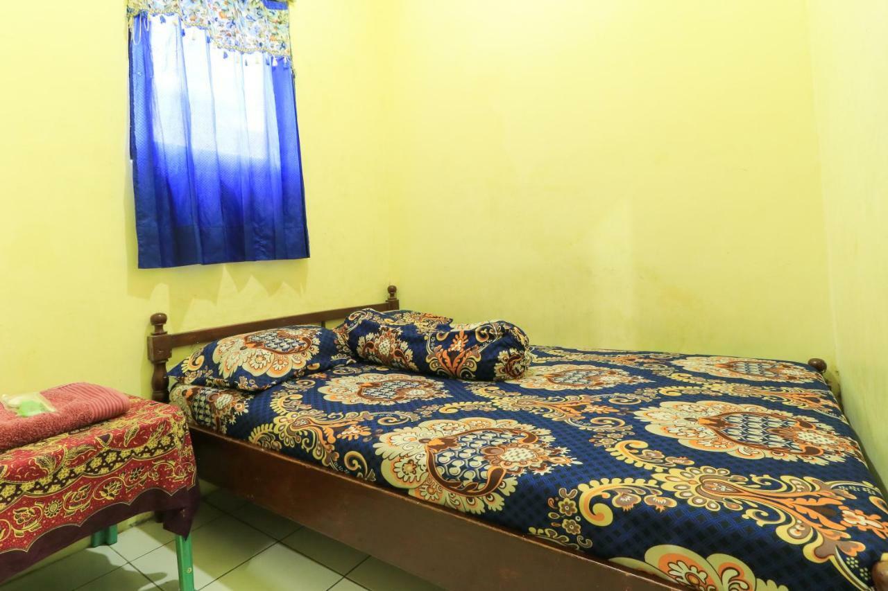 Dharmawati Homestay Syariah At Terminal Purabaya Waru Exteriér fotografie