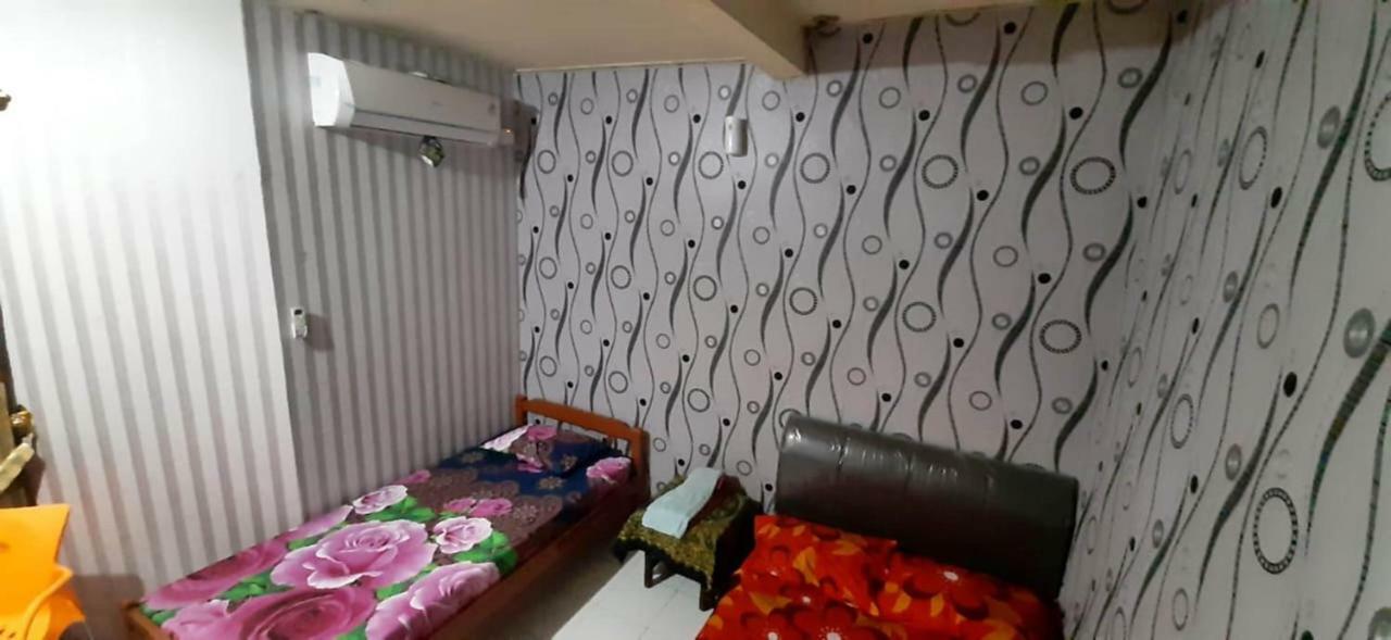 Dharmawati Homestay Syariah At Terminal Purabaya Waru Exteriér fotografie